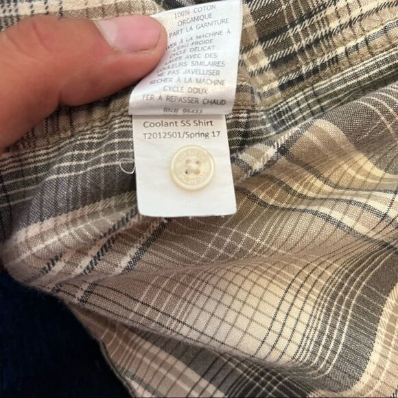 Toad & Co Organic Cotton Coolant Button Up (L) - Picture 3 of 7